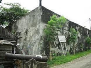 Archie Hotel Ternate Island Extérieur photo